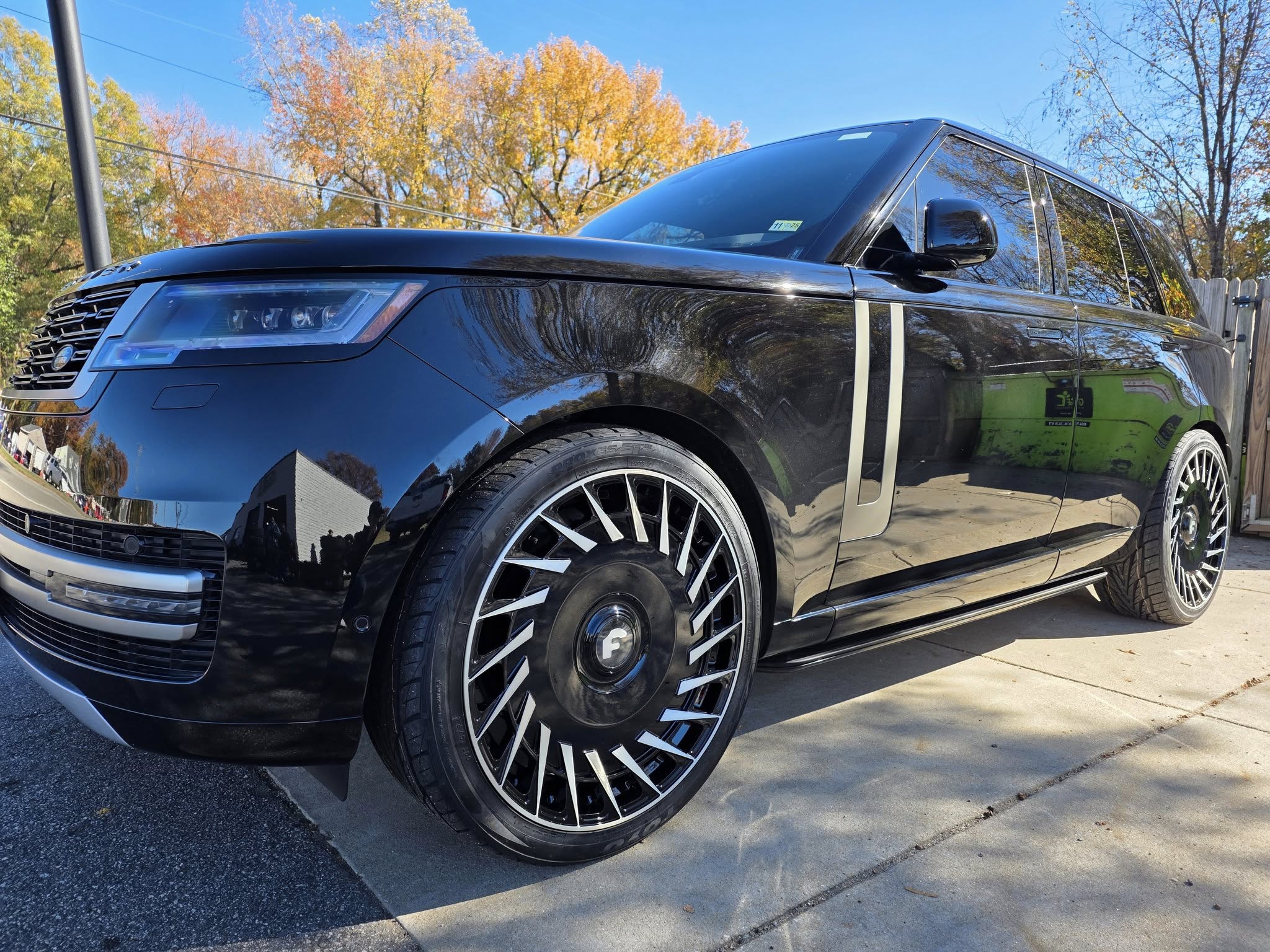 Black Range Rover on custom wheels at Hashtag Chrome